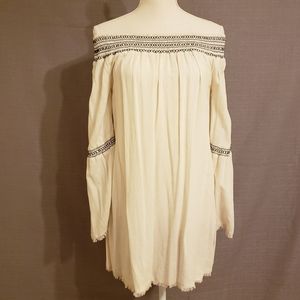 BLU PEPPER Off Shoulder Linen Tunic